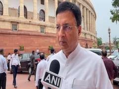 
      
      It is ‘jhunjhuna’ budget, says Congress leader Surjewala
      
      