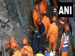 
      
         Gujarat: House collapses in Dwarka following heavy rainfall
      
      