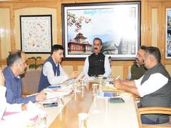 
      
      Himachal CM directs officials to focus on providing education
      
      