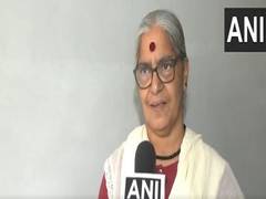 
      
      CPI leader Annie Raja speaks on protest by opposition on Union Bu
      
      