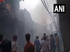 
      
      Fire breaks out in car service centre in Danpur area of Patna
      
      