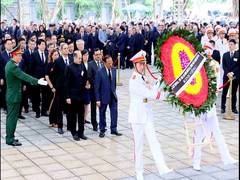 
      
      Indian leaders pay tribute to late Vietnam's Nguyen Phu Trong
      
      