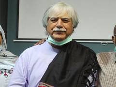 
      
      Pakistan: Rights activist arrested by police, released later
      
      