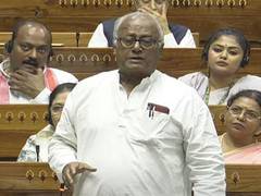 
      
      NDA gave handouts to Andhra, Bihar in Budget: TMC 
      
      