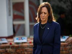 
      
      Kamala Harris condemns US flag burning during Netanyahu's address
      
      
