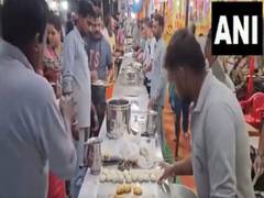 
      
      J-K: People organise langar for Amarnath pilgrims at Pahalgam
      
      