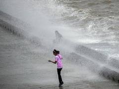 
      
      Mumbai rains: BMC declares schools, colleges to operate normally 
      
      