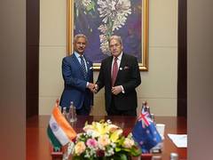 
      
      EAM Jaishankar meets New Zealand Dy PM Winston Peters
      
      