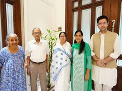 
      
      Mamata Banerjee meets Sunita Kejriwal in Delhi
      
      