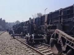 
      
      Maharashtra: Goods train derails in Palghar
      
      