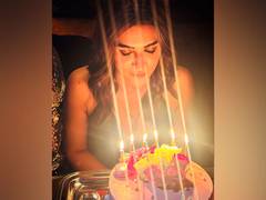 
      
      Kriti expresses gratitude for love, wishes on her birthday 
      
      