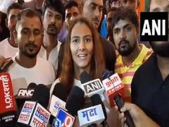 
      
      Geeta Phogat congratulates Manu for winning bronze at Paris 2024
      
      