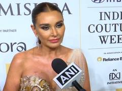 
      
      Lisa Ray recalls being a part of 'Afreen Afreen' song 
      
      