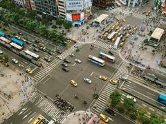 
      
      Study tracks air pollution, reveals demographic disparities
      
      