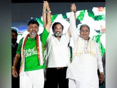 
      
      Rahul Gandhi asks CM Siddaramaiah, DK Shivakumar to work together
      
      