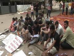 
      
      Students held protests for the fulfilment of their demands in Delhi
      
      