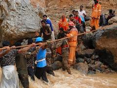 
      
      Kerala landslides: Death toll 158; CM Vijayan holds review meetin
      
      