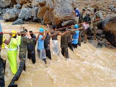 
      
      Indian Army intensifies rescue operations in Wayanad 
      
      