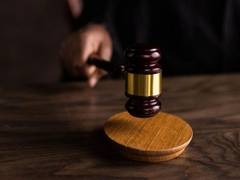 
      
      Delhi HC refuses to entertain PIL seeking dual citizenship 
      
      
