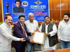 
      
      Dr Mohammed Khan honoured with BHARAT MAHAN Award 
      
      
