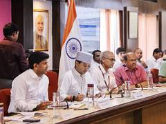 
      
      Telecom minister holds meeting with stakeholders on right of way 
      
      