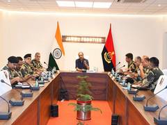 
      
      BSF's Western Command SDG reviews security scenario at Jammu
      
      