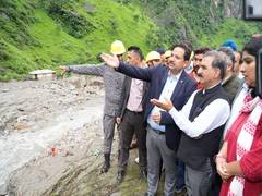 
      
      Himachal CM Sukhu inspects cloudburst site at Samej
      
      