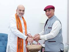 
      
      Mizoram CM Lalduhawma meets Home Minister Amit Shah
      
      