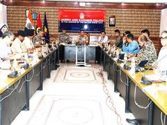 
      
      IGP Kashmir chairs security review meeting in Kashmir 
      
      