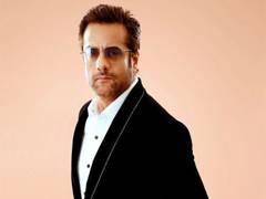 
      
      Fardeen Khan turns emotional over release of 'Khel Khel Mein'
      
      