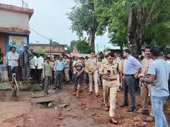 
      
      Nine children killed, two injured as wall collapses in MP's Sagar
      
      