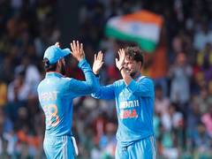 
      
      2nd ODI: India's spinners dominate SL and restrict them to 240/9
      
      