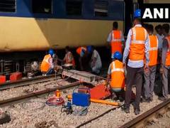 
      
      One coach of passenger train derails in UP's Saharanpur
      
      