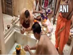 
      
      Devotees offer prayers at Kashi Vishwanath Temple in Varanasi 
      
      
