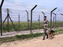 
      
      BSF issues high alert on B'desh-India border, beefs up security
      
      