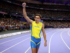 
      
      Duplantis breaks Olympic and World record to take gold
      
      