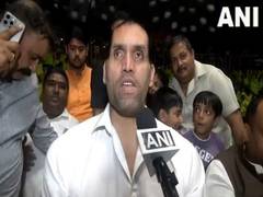 
      
      Great Khali extends best wishes to Indian contingent at Paris
      
      