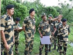 
      
      BSF DG reviews situation on Indo-Bangladesh border posts
      
      
