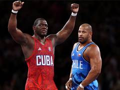 
      
      Nuñez becomes first-ever athlete to win five golds in same event 
      
      