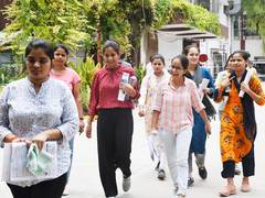 
      
      Delhi University extends phase II of admission process till Aug 9
      
      
