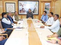 
      
      Himachal CM advocates for enhancing solar power generation
      
      