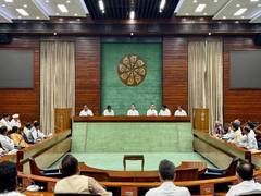 
      
      Congress holds meeting of MPs, discusses several issues 
      
      
