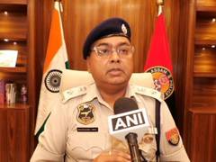 
      
      Assam Police apprehends 1 Bangladeshi national, 3 Indian national
      
      