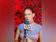 
      
      Embrace timeless beauty and personal comfort: Mira Kapoor’s tips 
      
      