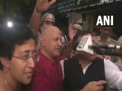
      
      Manish Sisodia walks out of Tihar jail after bail granted
      
      