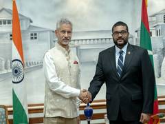 
      
      Jaishankar meets Maldives Defence Minister Maumoon
      
      