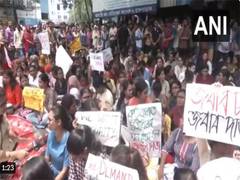 
      
      Nurses demands justice after the death of a PG trainee doctor
      
      