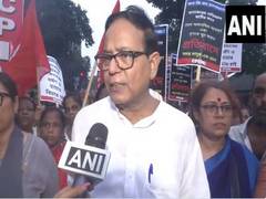 
      
      CPI (M) holds rally demanding justice for woman trainee doctor
      
      