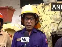 
      
      3 injured people hospitalised: Assistant Regional Fire Officer
      
      