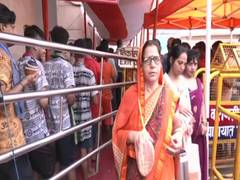 
      
      Devotees offers prayers to Lord Shiva on fourth Monday of Shravan
      
      